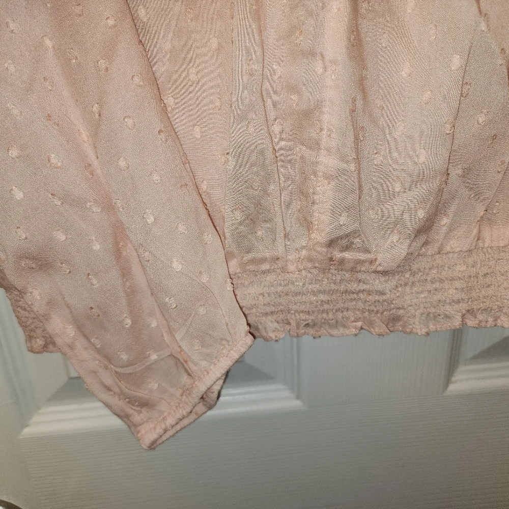 NWT American Eagle Pink Dobby Dot Wrap Blouse - Smocked Waist - XS